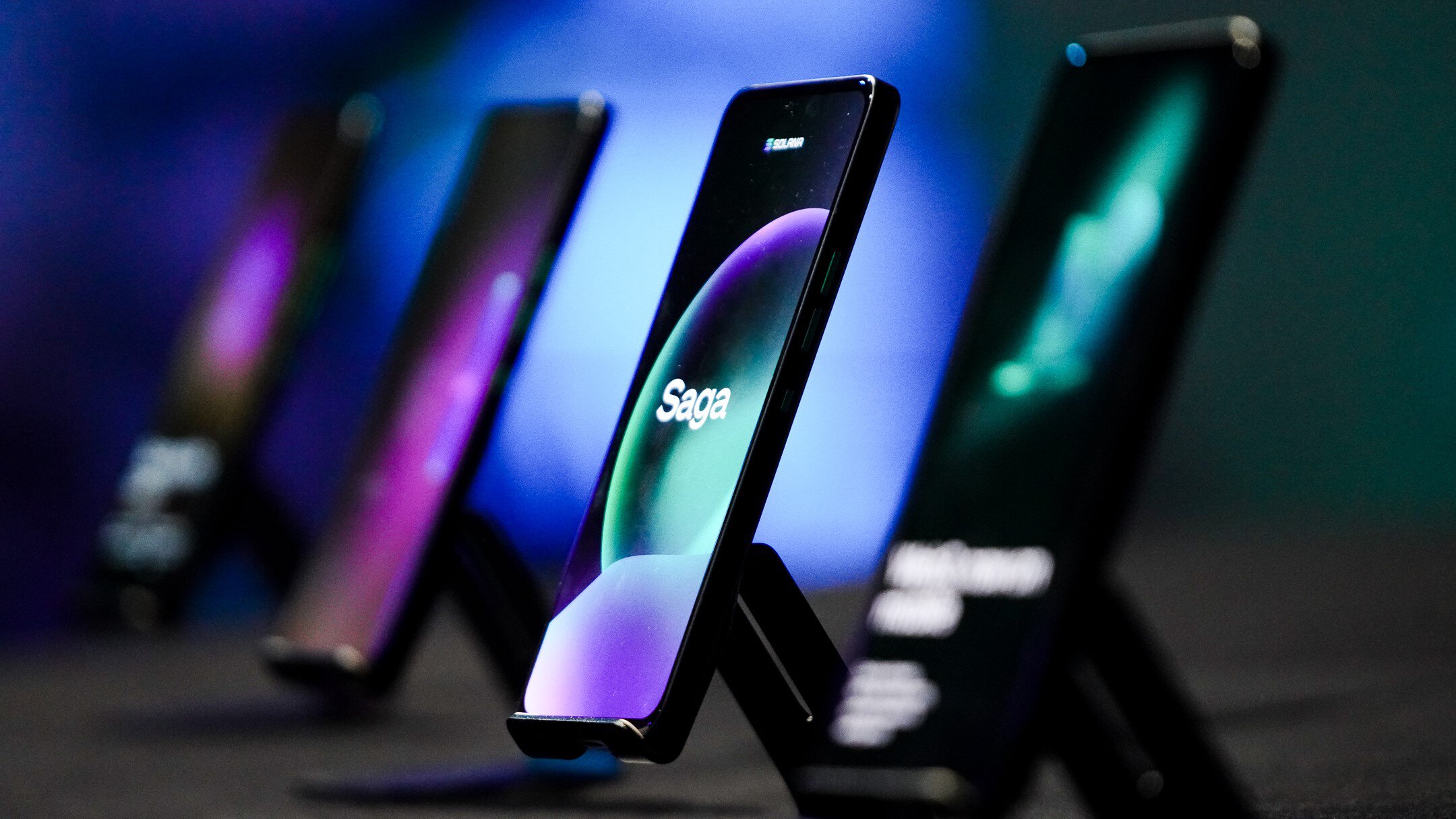 This Smartphone Startup Is Not Playing By Apple And Samsung’s Old Rules Anymore
